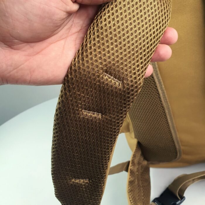 Lizbin  Sac à Dos de Randonnée De Camping 80L, Sac à Dos Tactique Militaire Molle Extra Large, Résistant à l'eau beige - Image 10