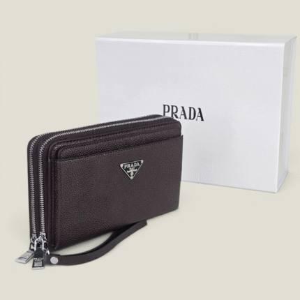 sac en main Prada master qualité plusieurs poches en cuir très chic